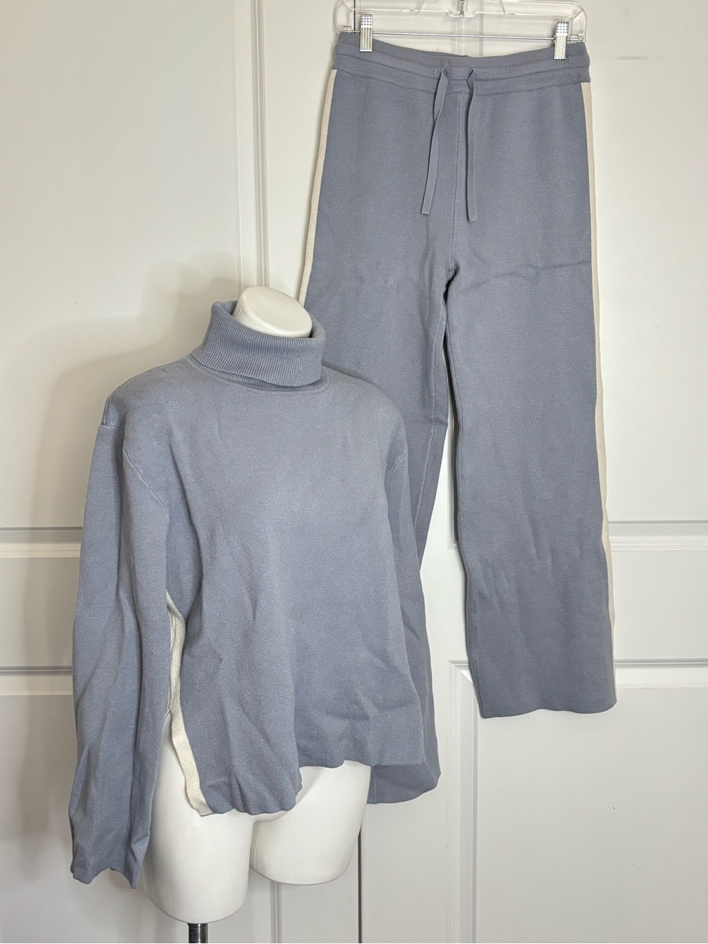 Crescent Light Blue White Knit Set Turtleneck Sweater Wide Leg Pant M